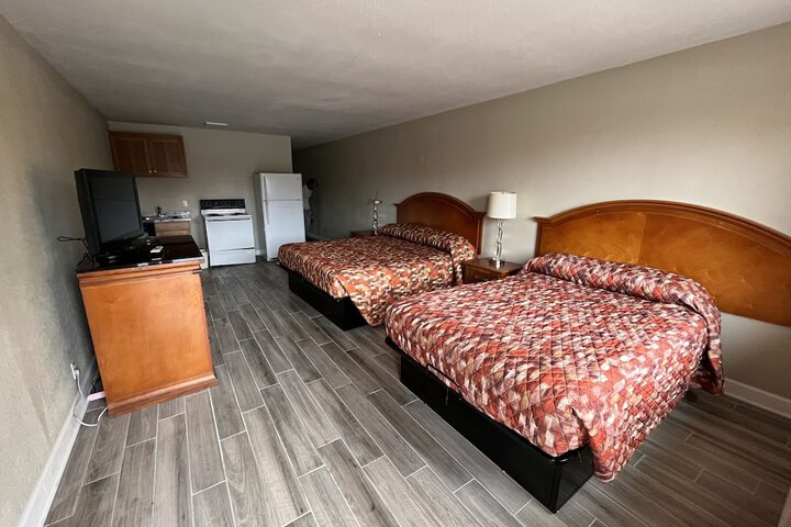 Room 17 of 31