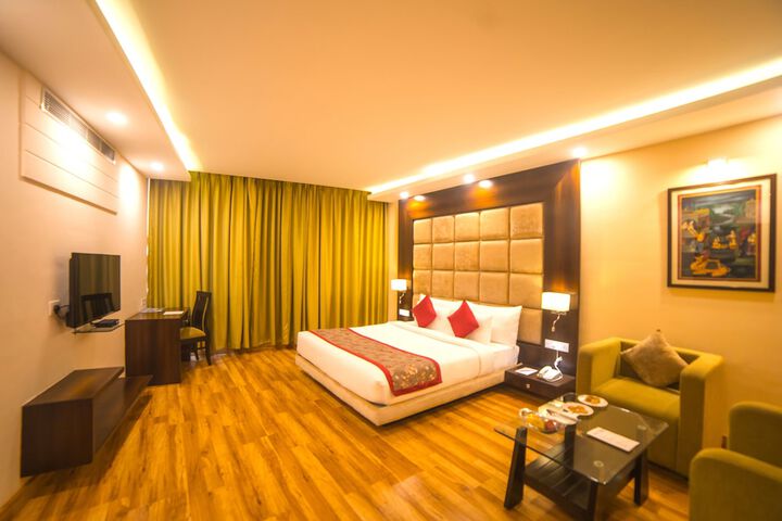 Room 18 of 53