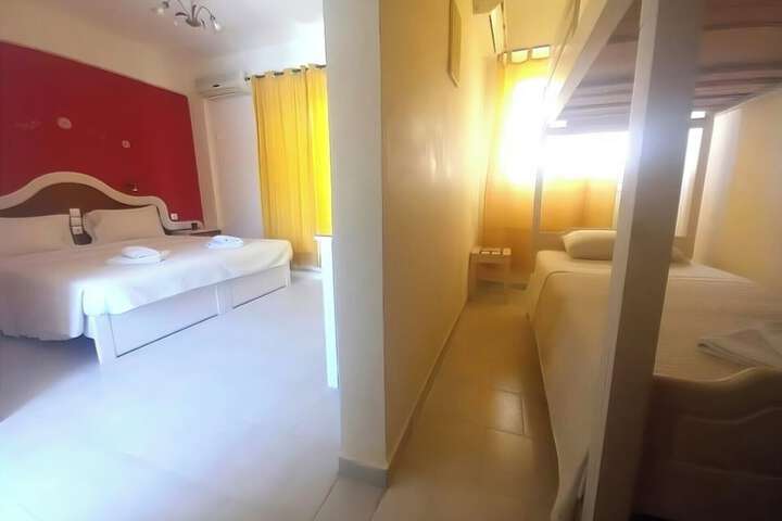 Room 19 of 43
