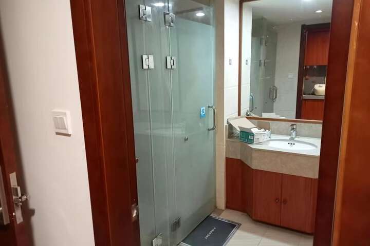 Room 129 of 178