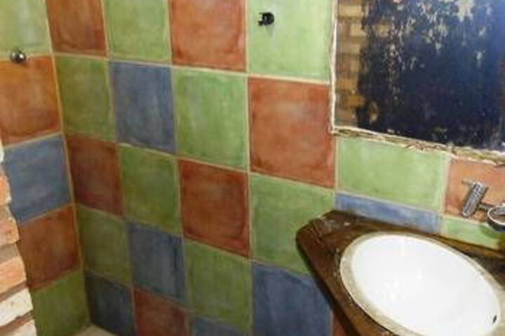 Room 5 of 25