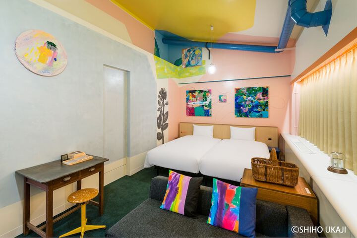 Room 6 of 62