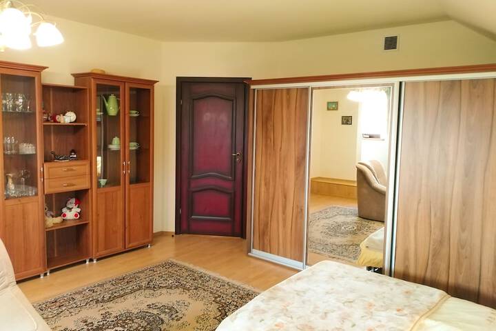 Room 7 of 26