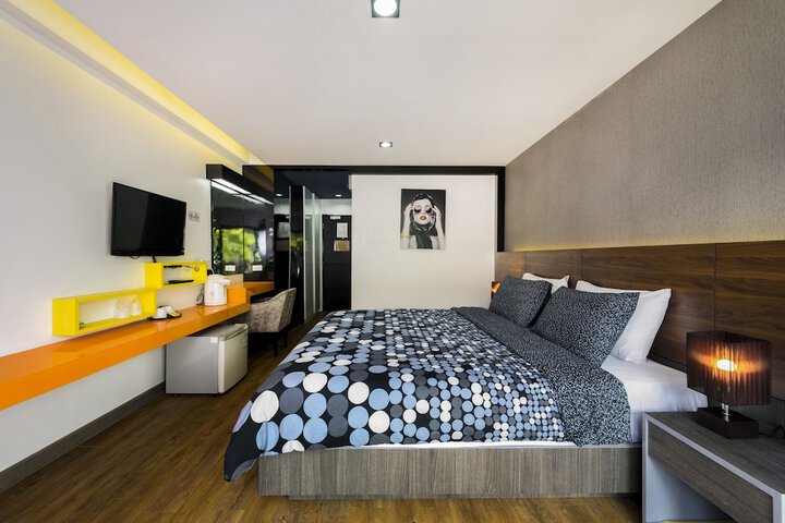 Room 22 of 77