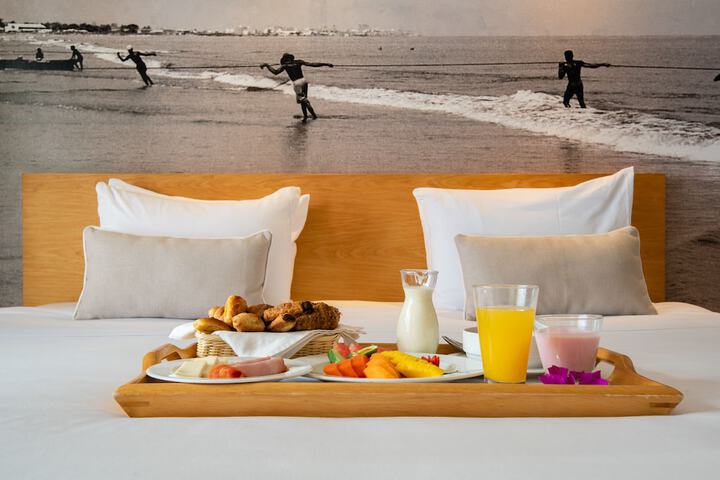 Breakfast/Coffee Service 30 of 42