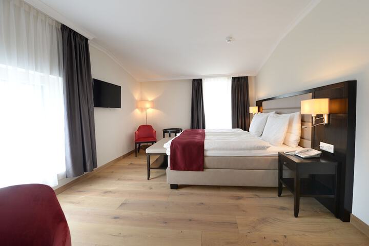Room 4 of 47