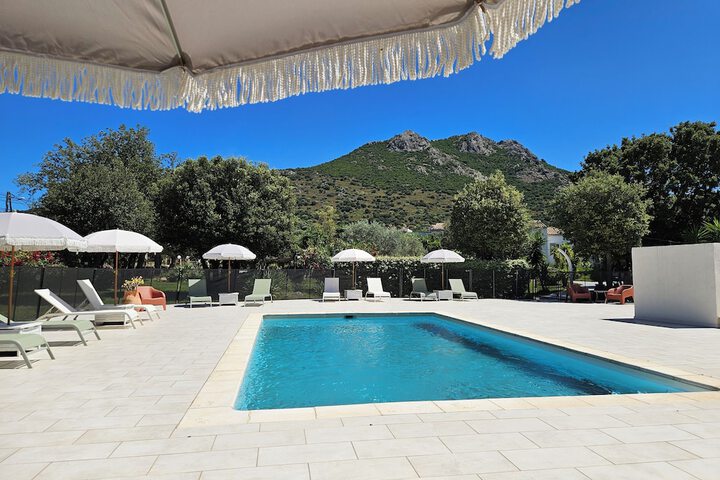 Pools & Facilities