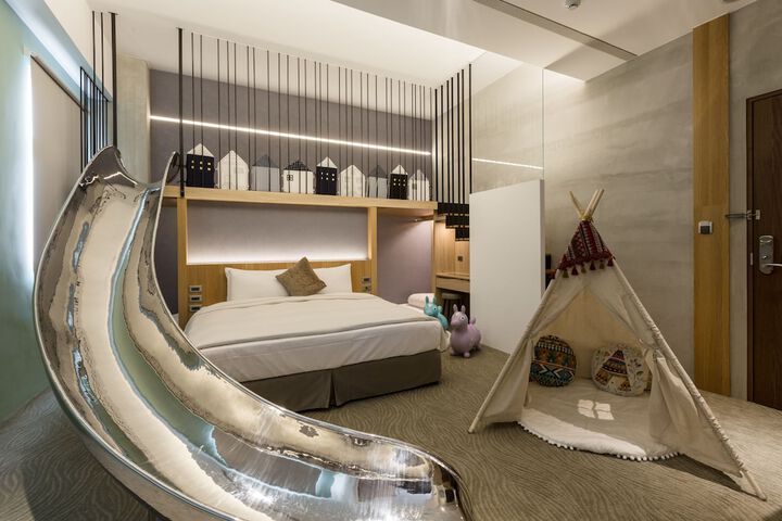 Room 25 of 101