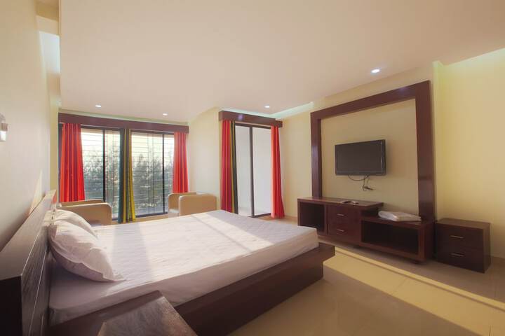 Room 6 of 27