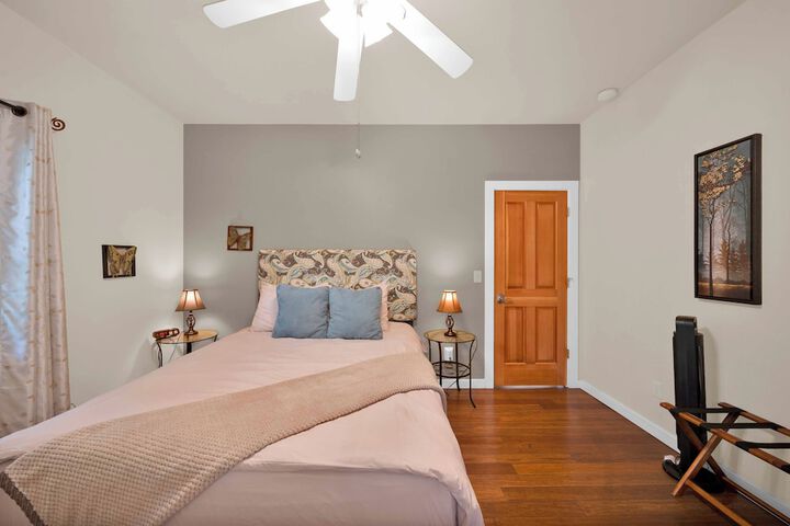 Room 18 of 172