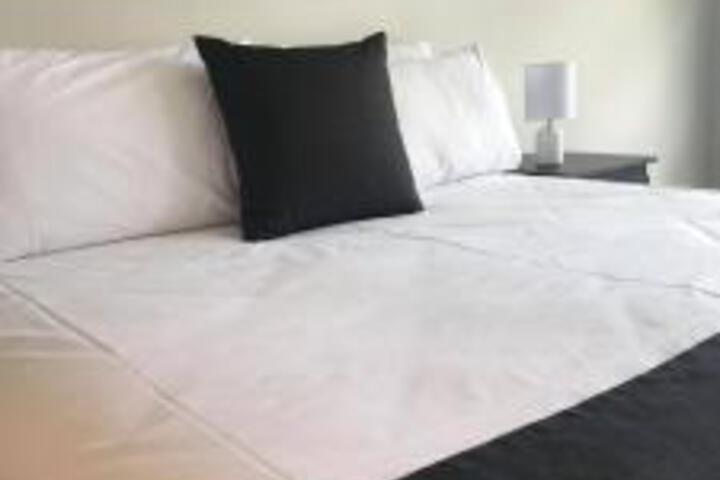 Room 2 of 51