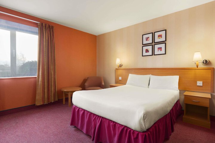 Room 3 of 17