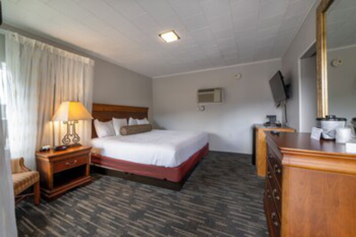 Room 109 of 549