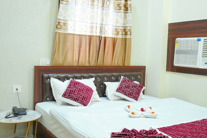 Room 4 of 17