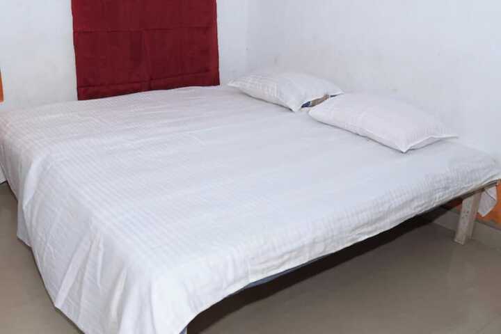 Room 2 of 12