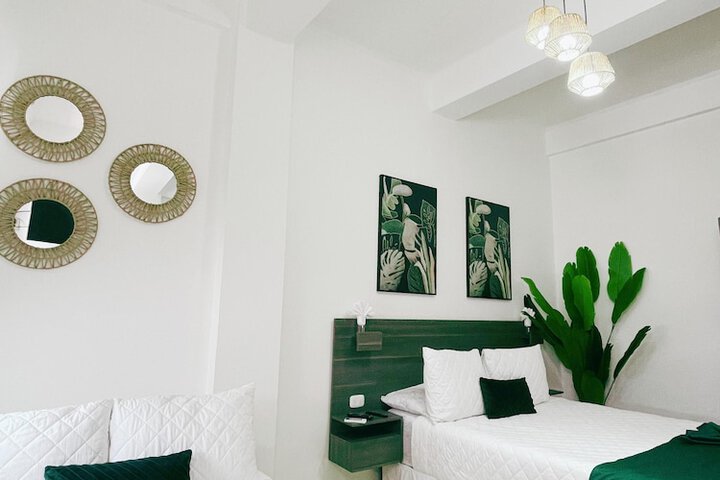 Room 9 of 49