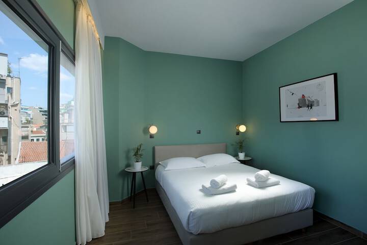 Room 19 of 39