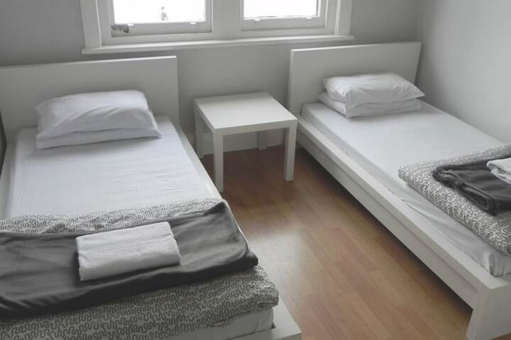 Room 3 of 41