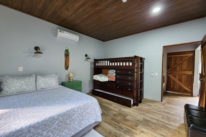 Room 2 of 48