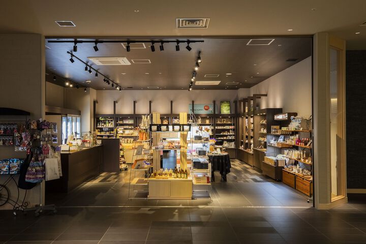 Gift shop