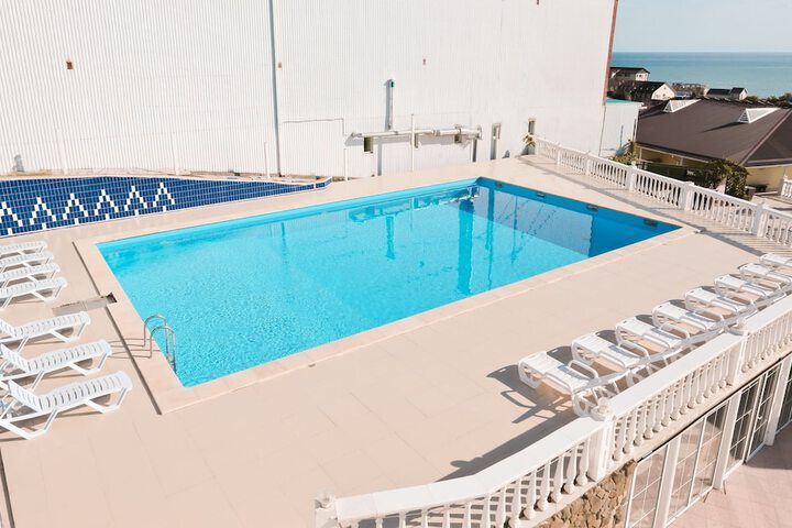 Pool 45 of 49