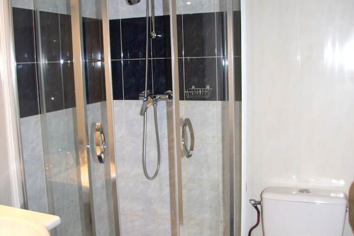 Room 5 of 15