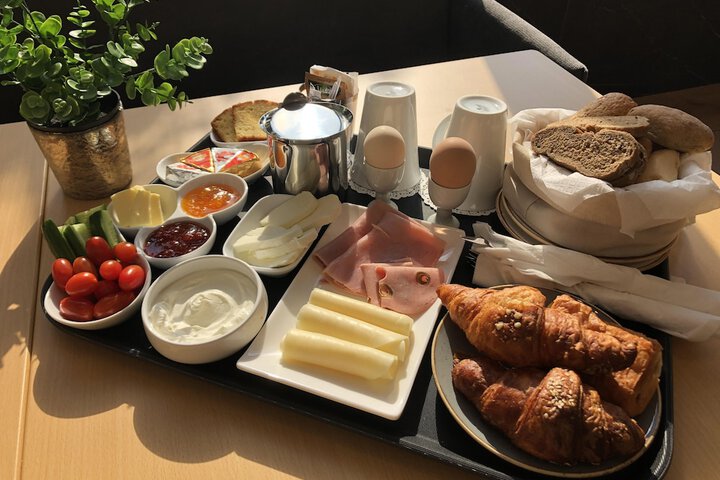 Breakfast/Coffee Service 44 of 49
