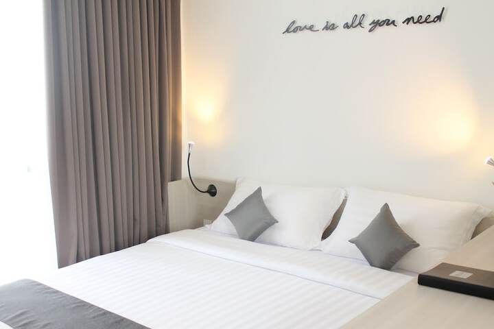 Room 6 of 23