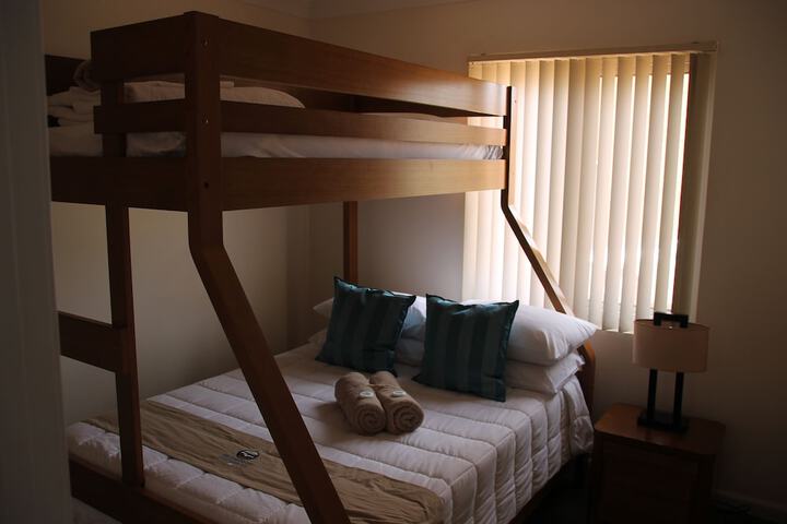 Room 6 of 38