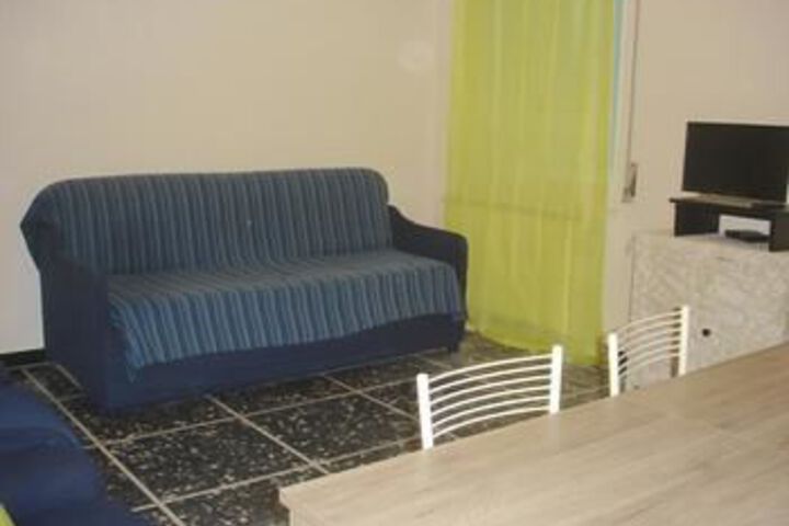 Room 11 of 12