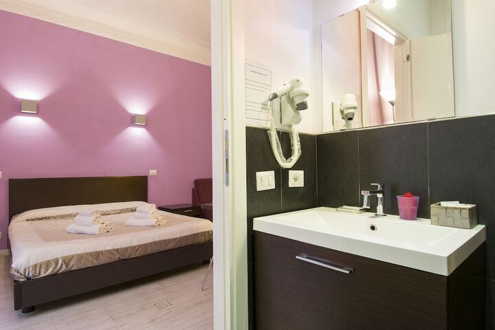 Room 20 of 63