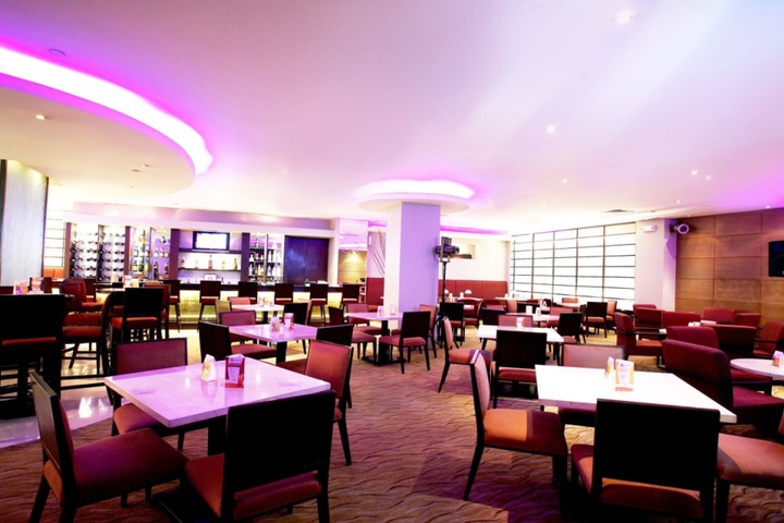 Dining Photos