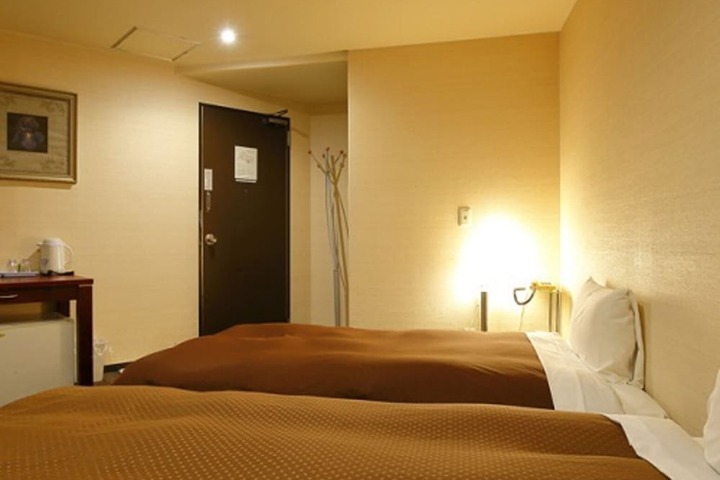 Room 19 of 46