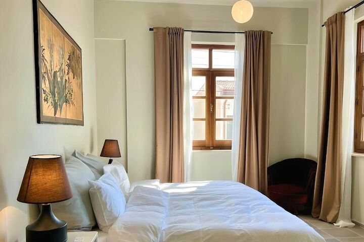 Room 6 of 17
