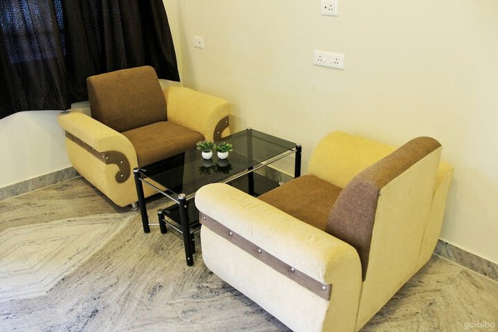 Room 8 of 20