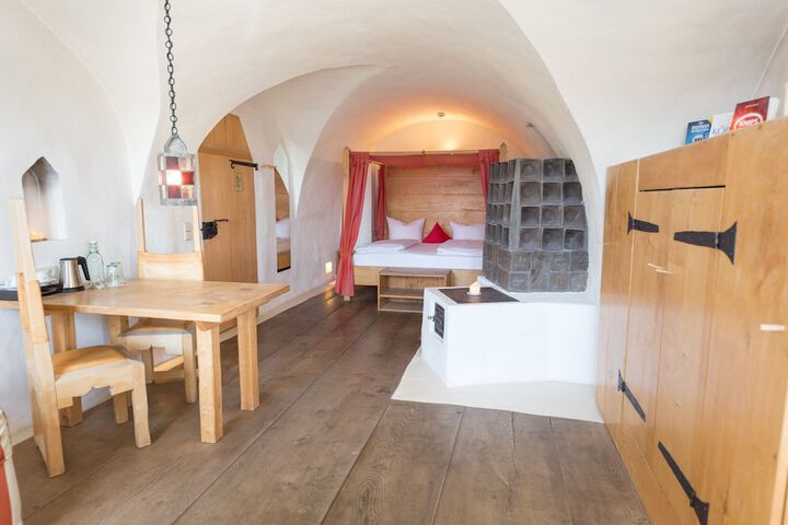 Room 6 of 46