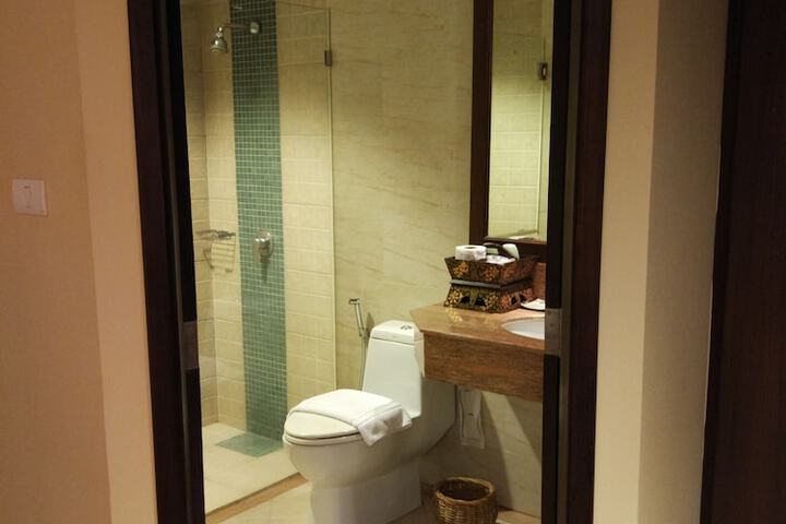 Room 19 of 50