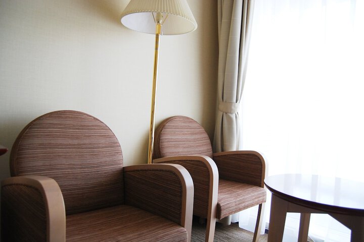 Room 6 of 31