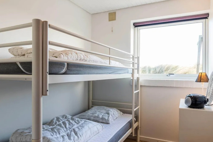 Room 3 of 16