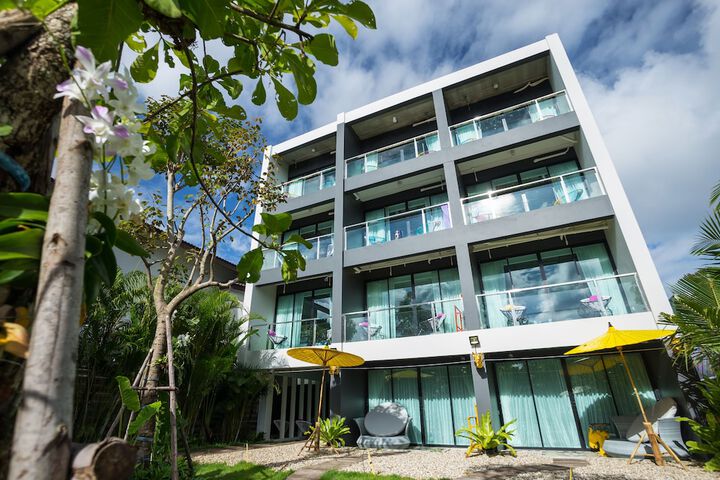 Hotel 136 of 143