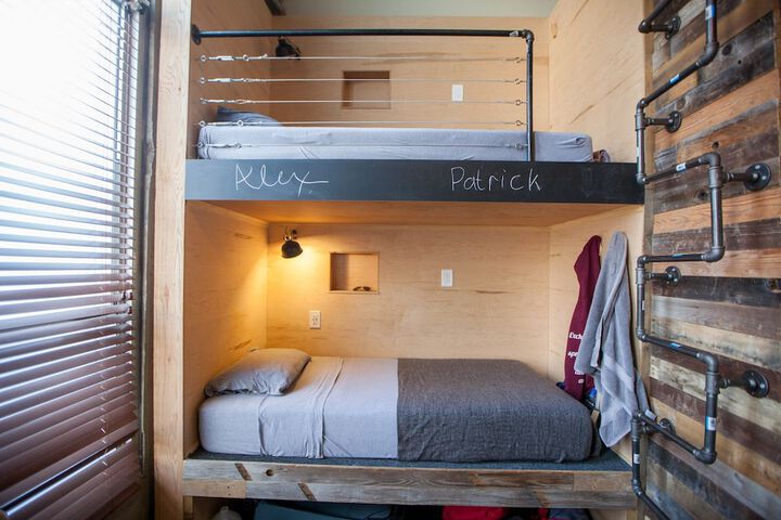 Room 16 of 49