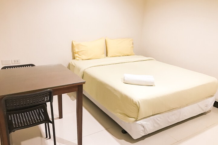Room 28 of 66