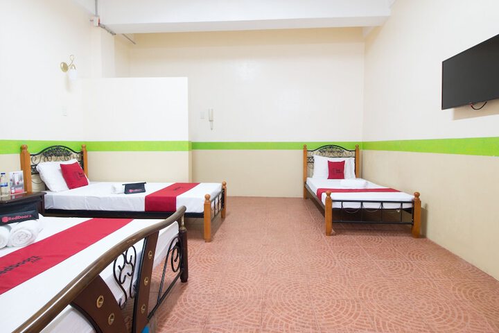 Room 11 of 38