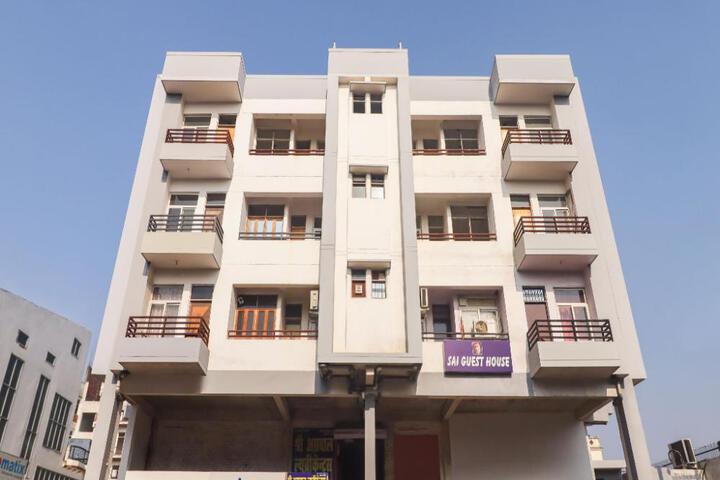 Hotel O Basera Homes Jankipuram