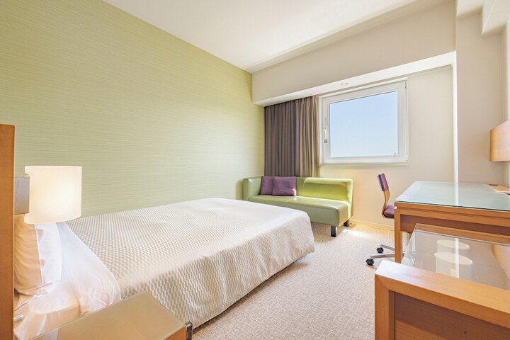 Room 18 of 75
