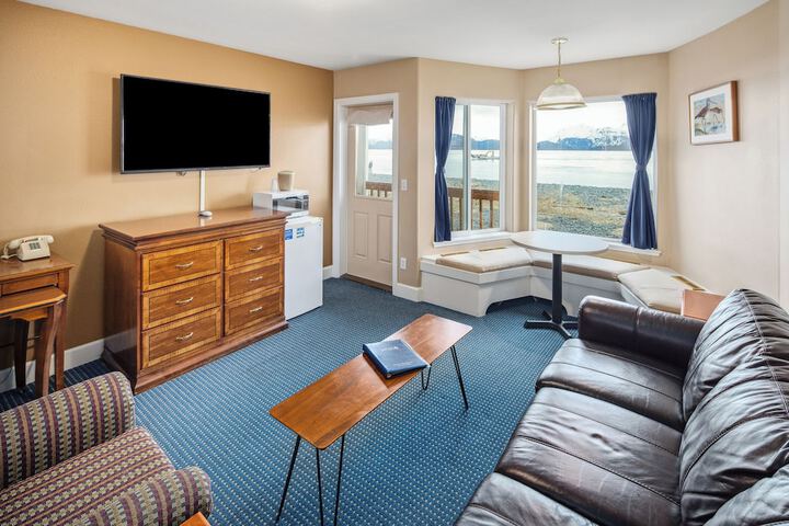 Room 151 of 184