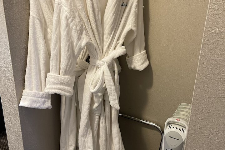 Room 9 of 68