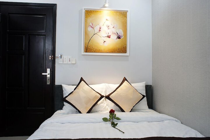 Room 12 of 38