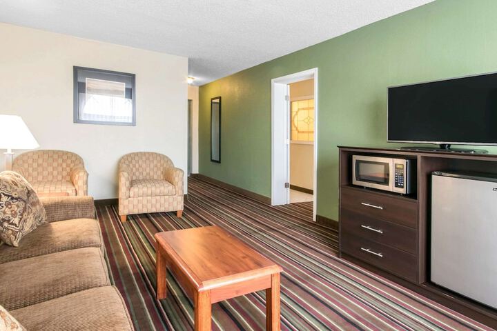 Room 35 of 57