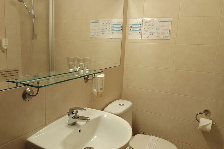 Room 30 of 70